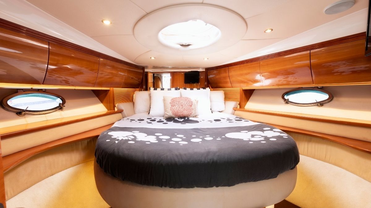 Camarote con cama redonda
